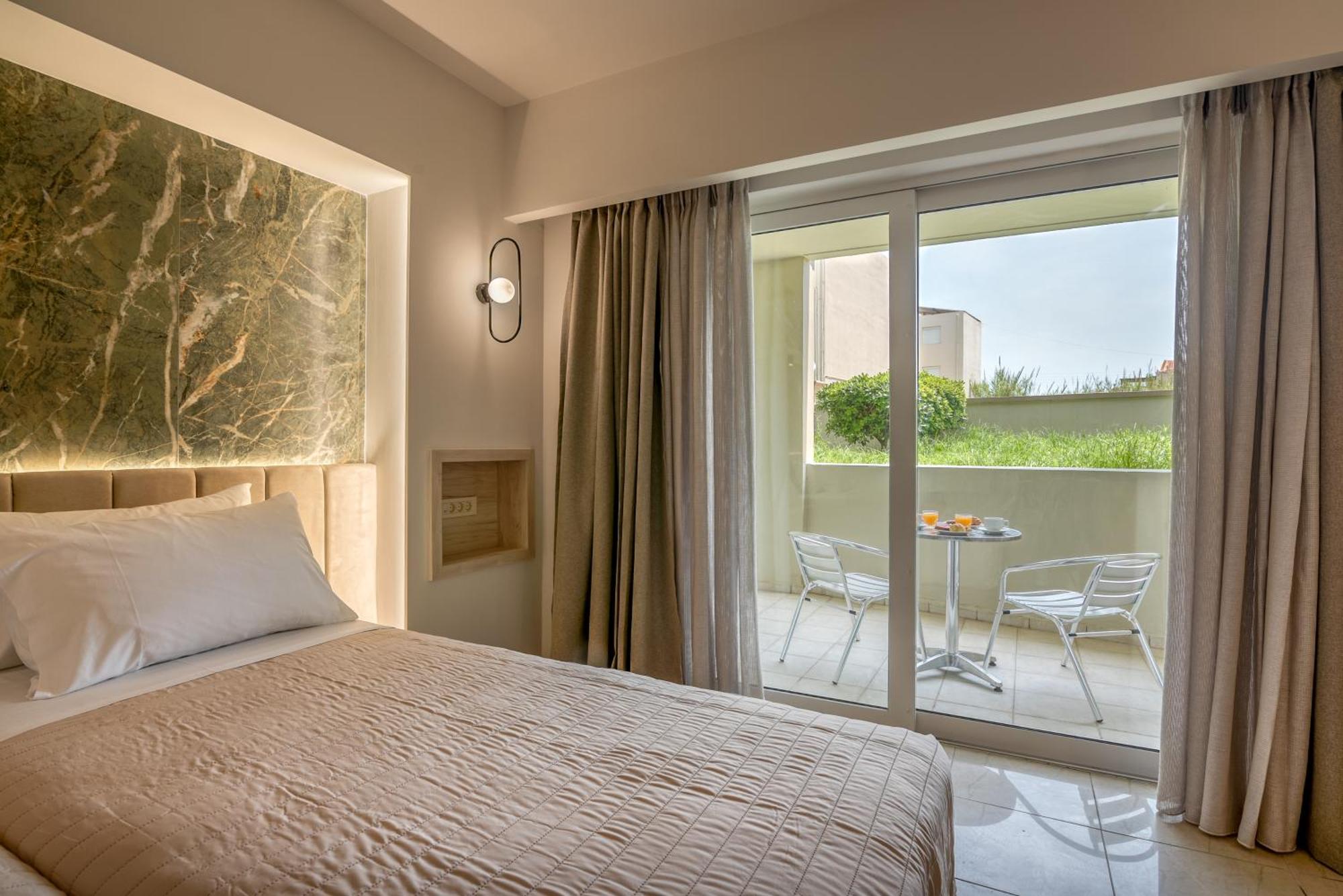 Castro Beach Hotel Maleme Eksteriør billede