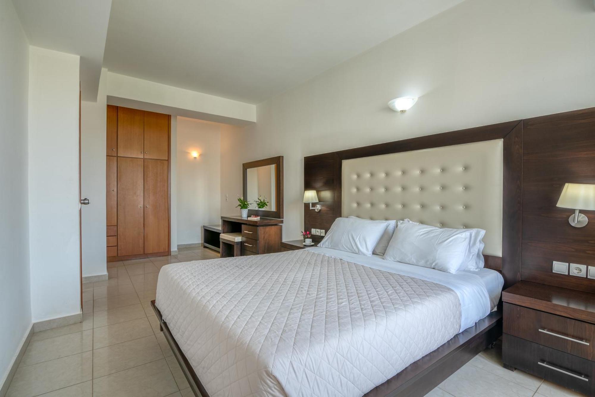 Castro Beach Hotel Maleme Eksteriør billede