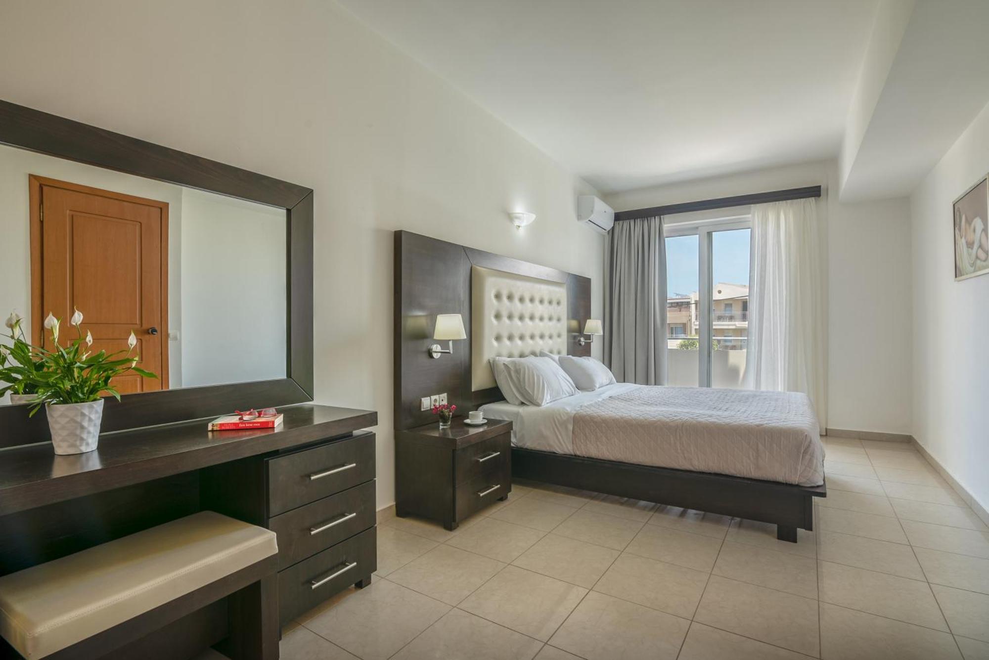 Castro Beach Hotel Maleme Eksteriør billede