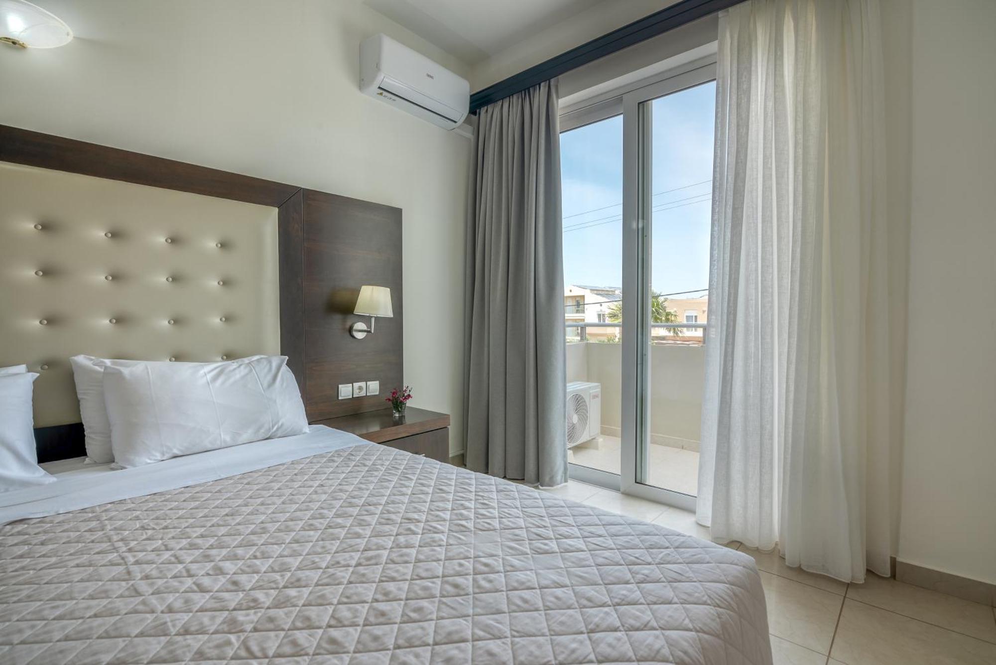 Castro Beach Hotel Maleme Eksteriør billede
